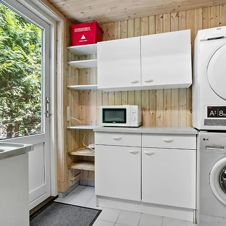 3 Bedroom Awesome In Σπίτι διακοπών Ebeltoft