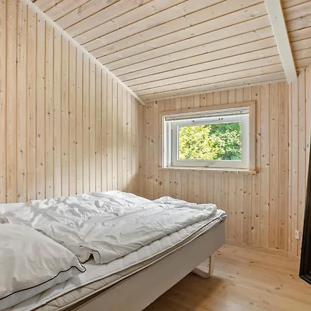 3 Bedroom Awesome In * Ebeltoft