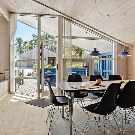 3 Bedroom Awesome In *